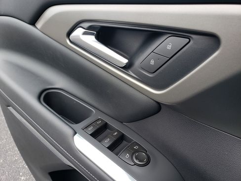 New 2026 Chevrolet Traverse LT w/ Midnight/Sport Edition image 13