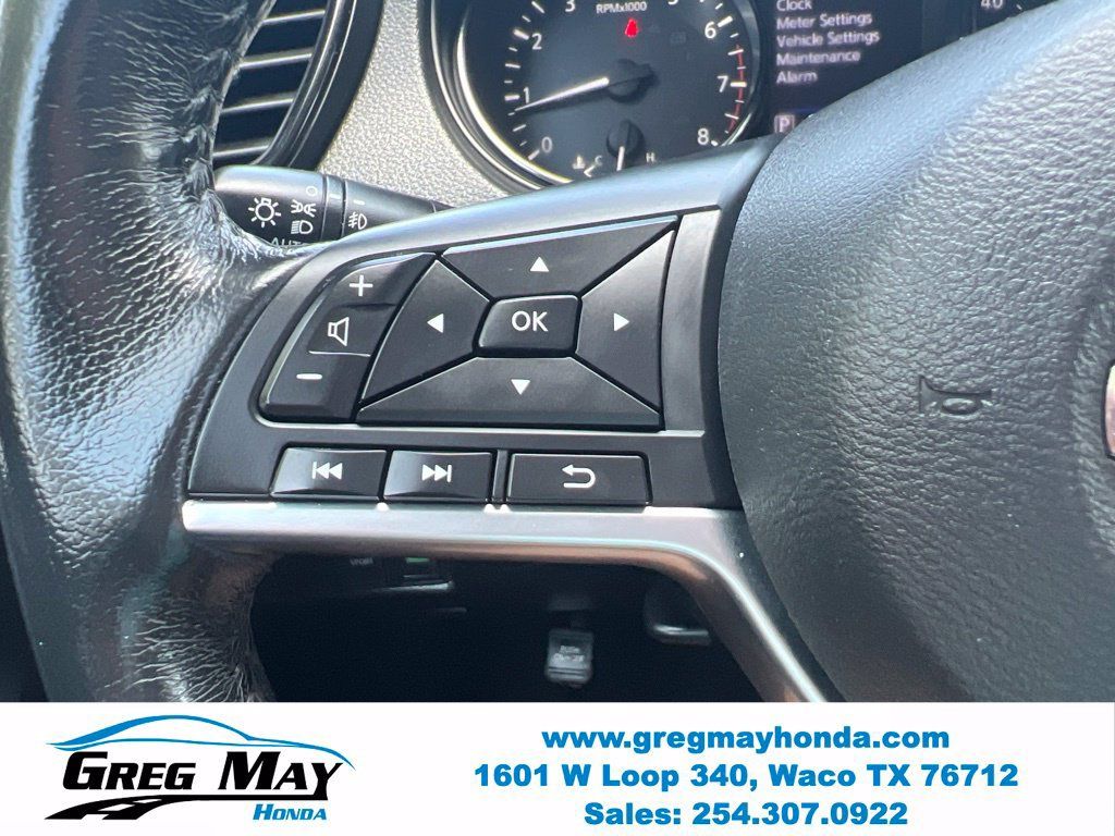 Used 2018 Nissan Rogue SL FWD image 27