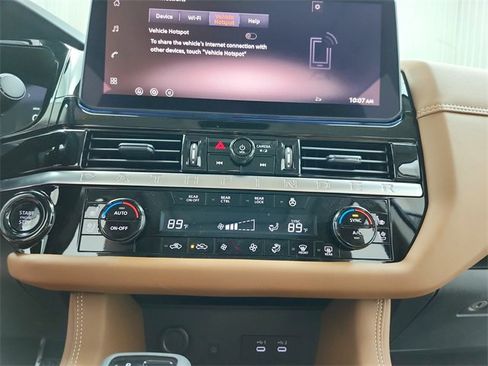 New 2026 Nissan Pathfinder Platinum image 35