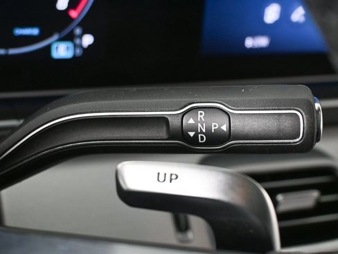 Certified 2025 Mercedes-Benz GLE 53 AMG 4MATIC image 16