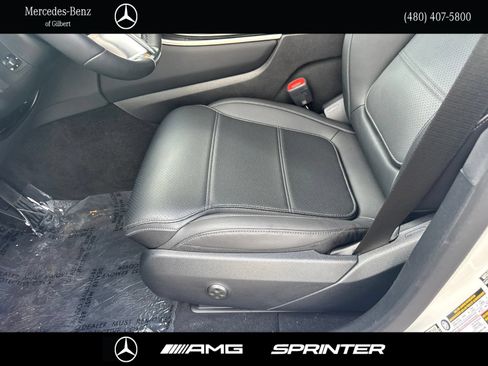 Certified 2026 Mercedes-Benz GLC 350e 4MATIC w/ Driver Assistance Package image 15