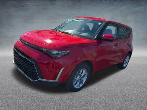 Used 2023 Kia Soul LX w/ LX Technology Package image 8