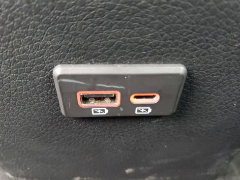 Used 2019 Nissan Sentra SV w/ Special Edition Package image 27