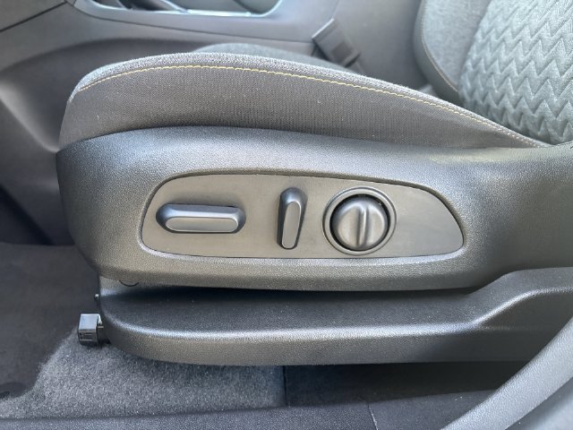 Certified 2024 Chevrolet Equinox LT FWD image 21