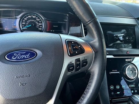 Used 2018 Ford Taurus Limited image 15