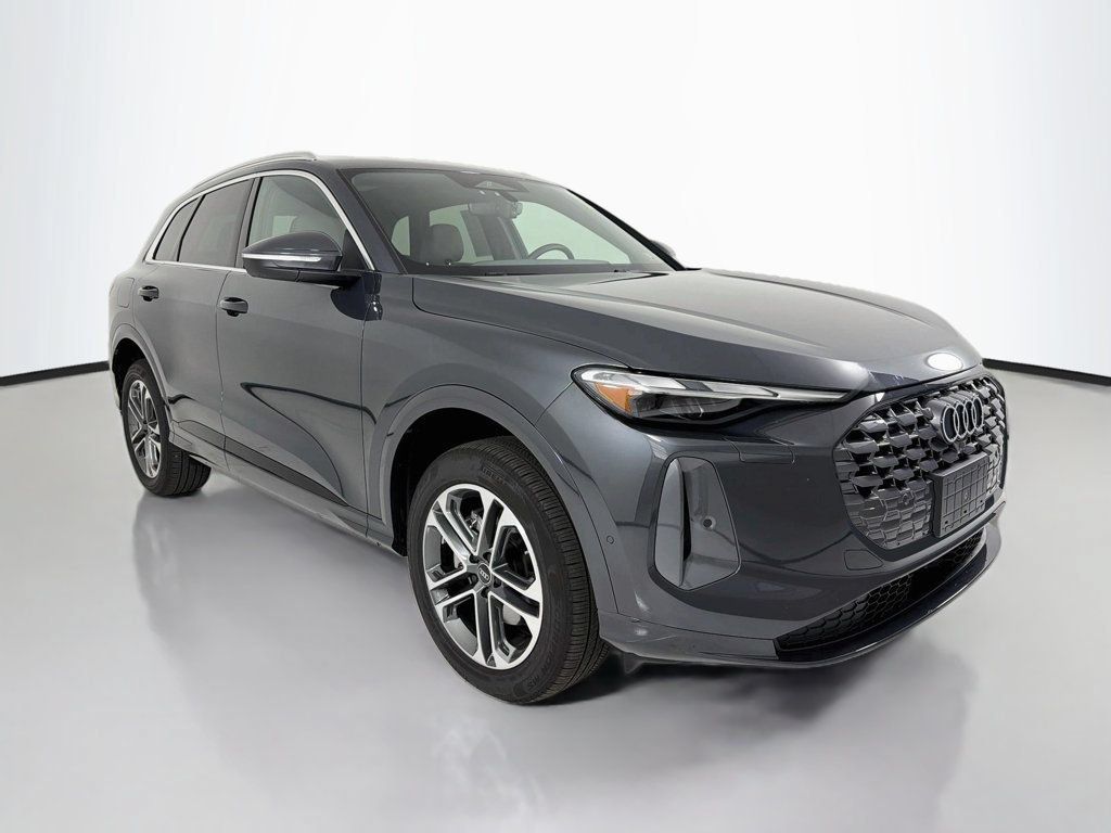 Used 2026 Audi Q5 Premium w/ Convenience Package AWD/4WD image 1