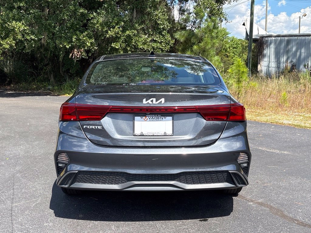 Used 2023 Kia Forte LXS FWD image 7