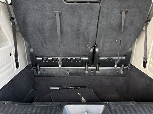 Used 2017 Dodge Grand Caravan SXT image 21