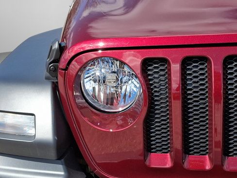 Certified 2022 Jeep Wrangler Unlimited Sport w/ Sun And Sound Package image 9