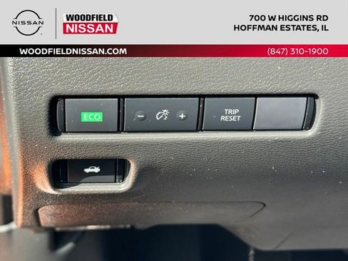 Certified 2023 Nissan Sentra SR w/ SR Premium Package FWD image 23
