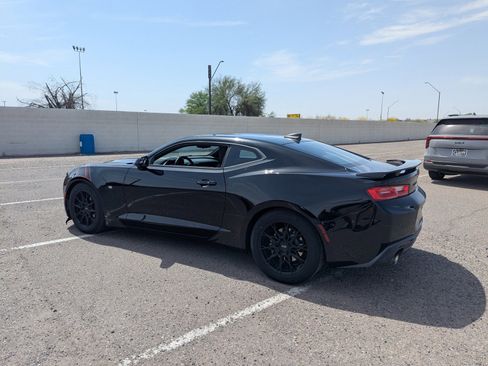Used 2018 Chevrolet Camaro LT image 3