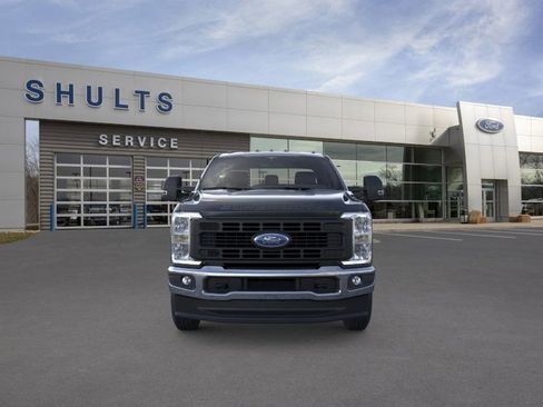 New 2026 Ford F250 XL w/ XL Chrome Package image 6