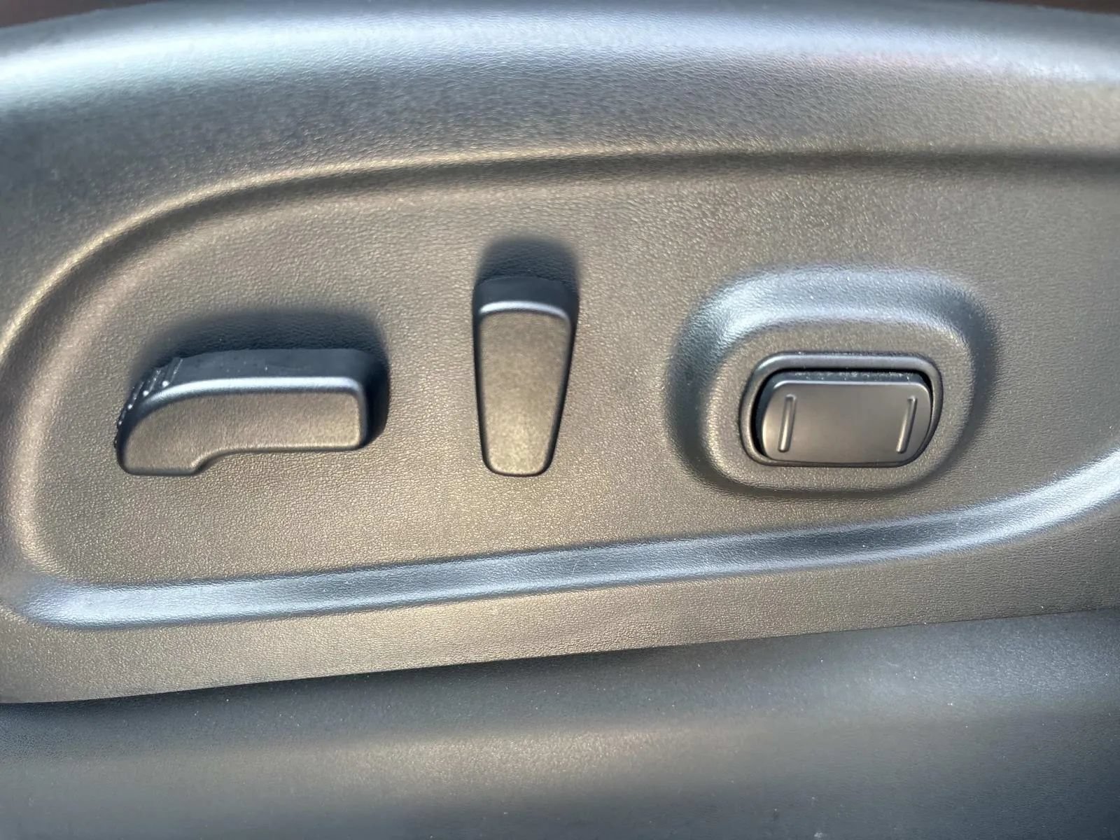 Used 2023 Nissan Titan Platinum Reserve w/ Moonroof Package AWD/4WD image 26