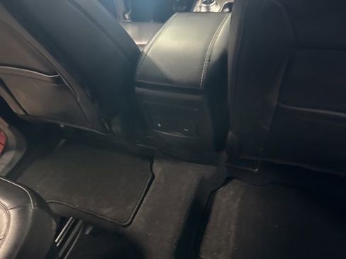 Used 2024 Ford Explorer XLT w/ Equipment Group 202A image 11