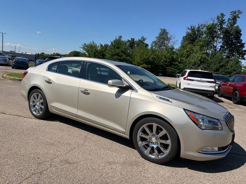 Used 2014 Buick LaCrosse Premium w/ Driver Confidence Package FWD image 8