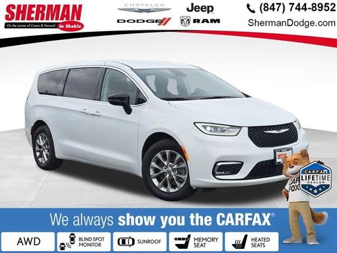 Used 2024 Chrysler Pacifica Touring-L AWD/4WD image 1