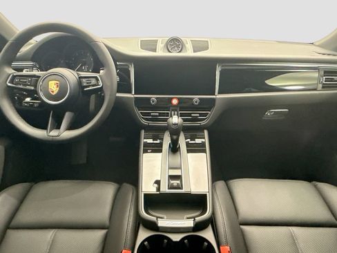 Certified 2026 Porsche Macan AWD/4WD image 16