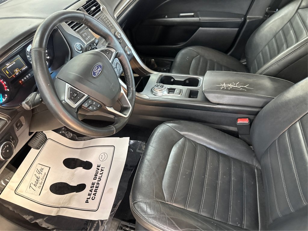 Used 2017 Ford Fusion SE AWD/4WD image 11