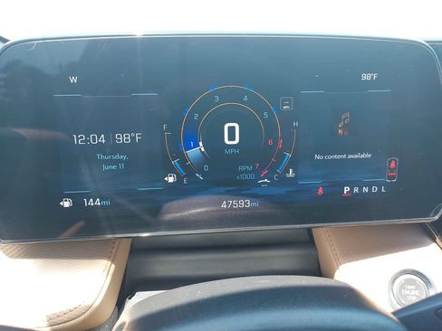 Used 2025 Chevrolet Equinox ACTIV w/ Safety and Technology Package FWD image 36