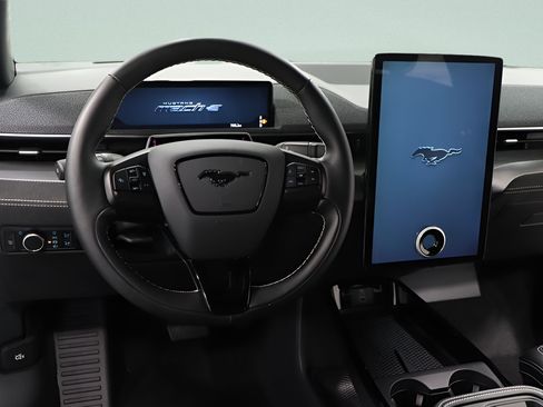 Used 2025 Ford Mustang Mach-E GT AWD/4WD image 9