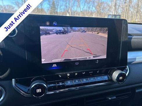 Used 2024 Chevrolet Colorado LT w/ LT Convenience Package II RWD image 7