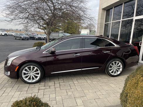 Used 2017 Cadillac XTS Luxury w/ Driver Awareness Package image 5