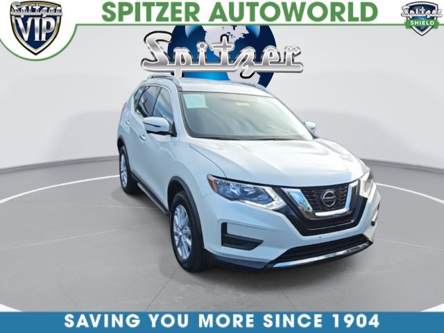 Used 2018 Nissan Rogue SV w/ Premium Package AWD/4WD image 3