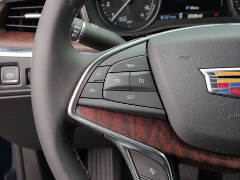 Used 2026 Cadillac XT5 Premium Luxury image 18