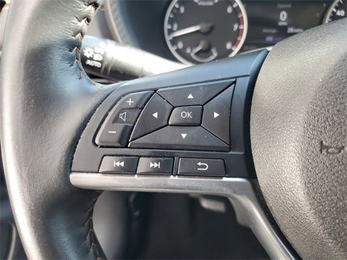 Certified 2022 Nissan Sentra SR w/ Electronics Package image 17