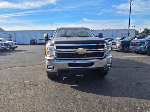 Used 2013 Chevrolet Silverado 3500 LT w/ Interior Plus Package AWD/4WD image 3