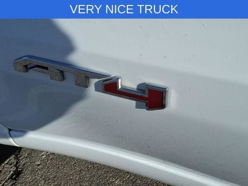 Used 2021 GMC Sierra 1500 AT4 w/ AT4 Preferred Package AWD/4WD image 8