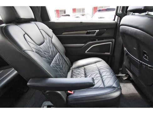 Used 2024 Kia Telluride EX X-Line AWD/4WD image 15