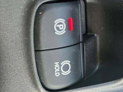 Certified 2020 Toyota Corolla LE w/ Carpet Mat Package (TMS) image 17