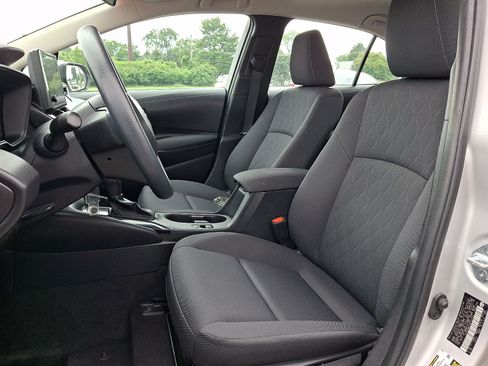 Used 2024 Toyota Corolla LE FWD image 13