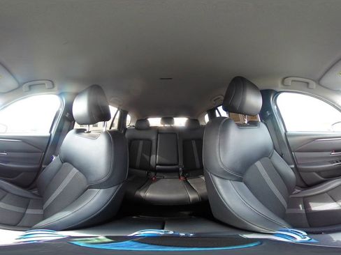 Used 2025 MAZDA CX-50 AWD 2.5 S w/ Premium Package image 41