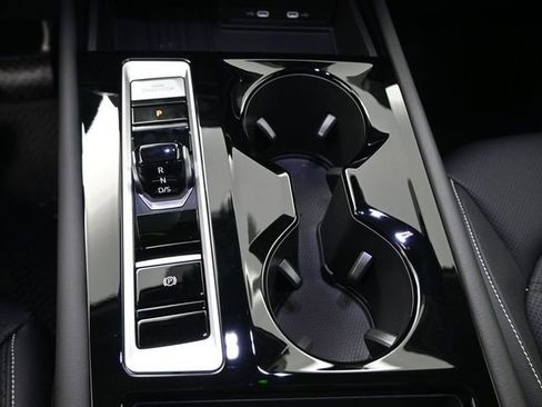 New 2026 Volkswagen Atlas SE image 31