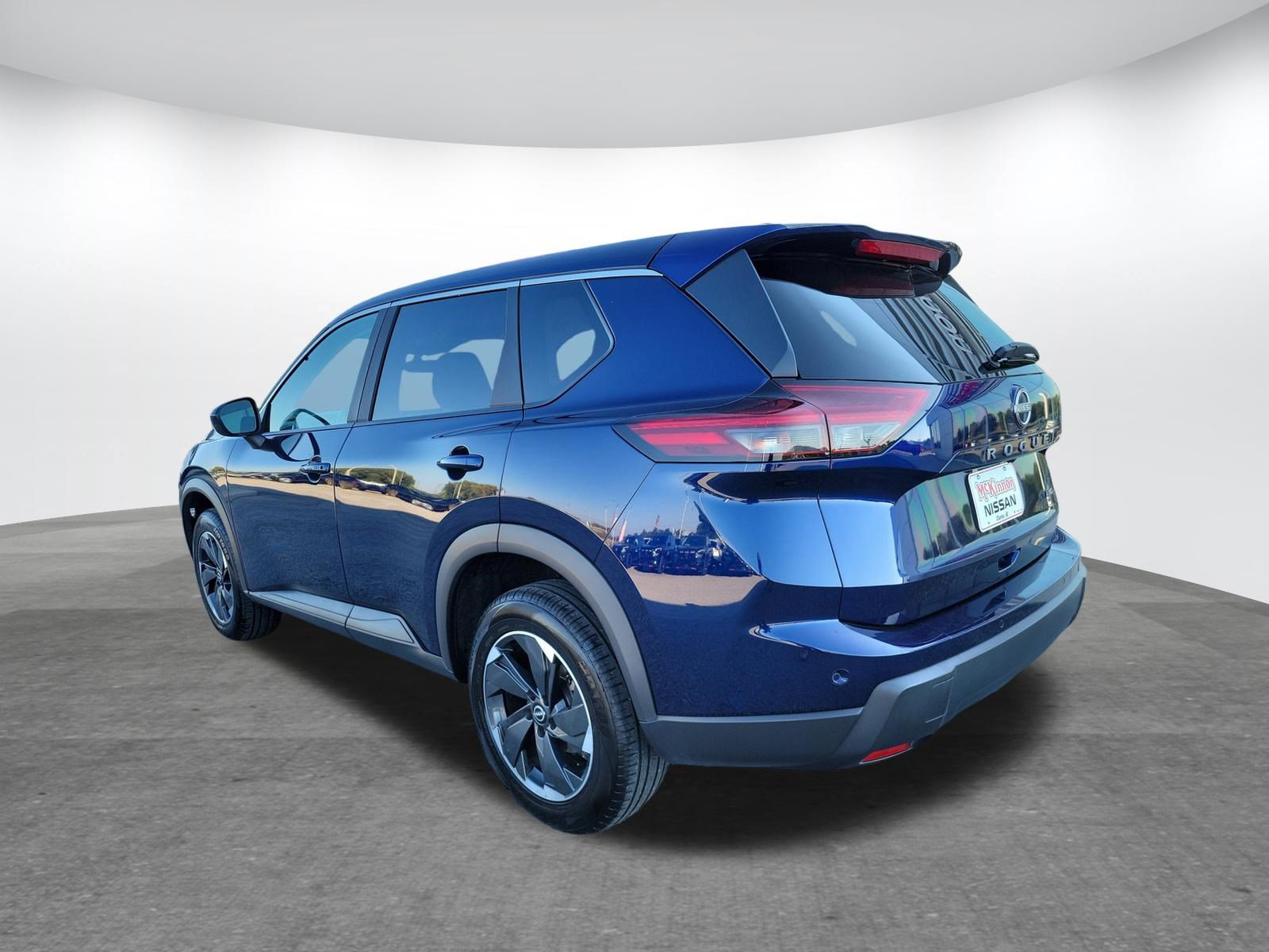Used 2025 Nissan Rogue SV AWD/4WD image 7