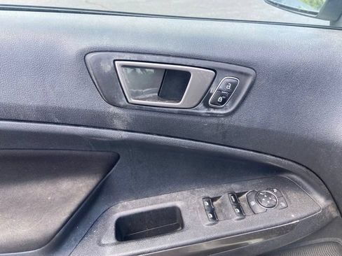 Used 2021 Ford EcoSport SE w/ SE Convenience Package FWD image 7