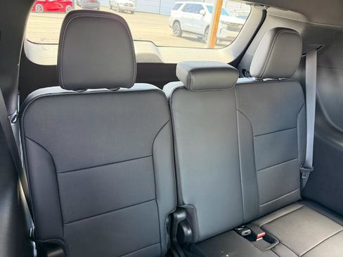 Used 2026 Buick Enclave Preferred FWD image 24