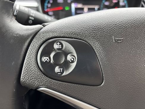 Used 2016 Chevrolet Impala LT w/ Convenience Package image 22