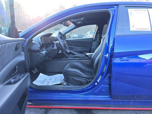 Used 2025 Hyundai Elantra N image 17