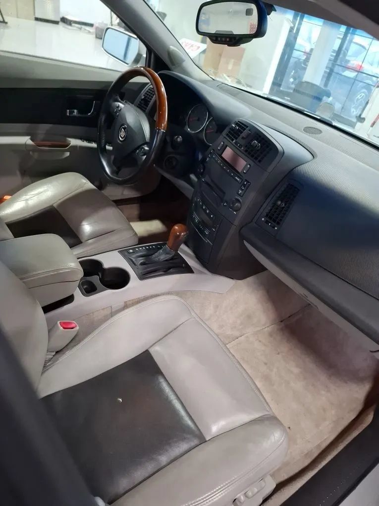 Used 2005 Cadillac CTS 3.6 w/ Luxury Package RWD image 4
