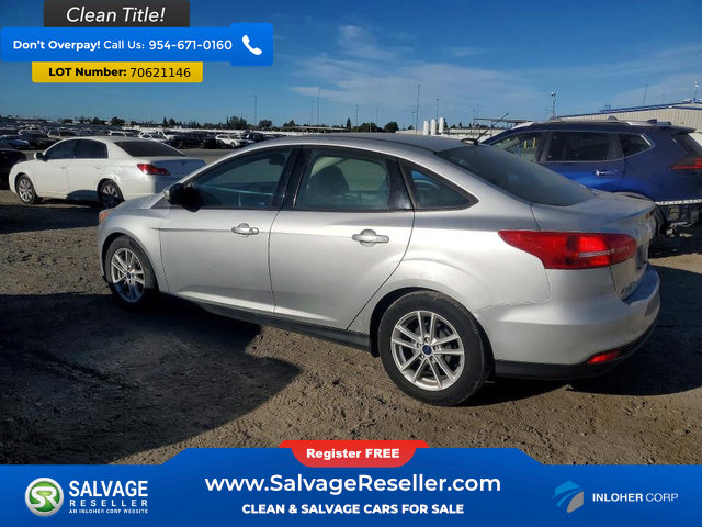 Used 2017 Ford Focus SE FWD image 3