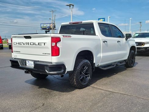 Used 2022 Chevrolet Silverado 1500 Custom Trail Boss w/ Safety Confidence Package AWD/4WD image 4