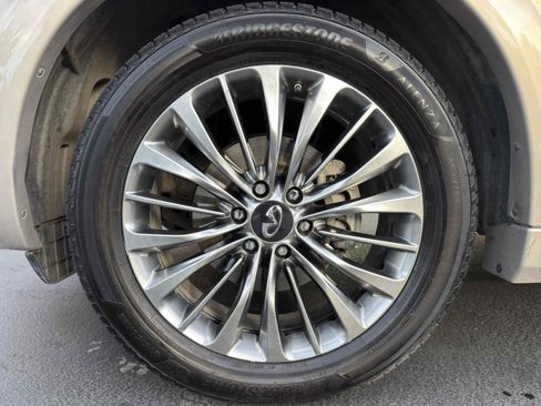 Used 2019 INFINITI QX80 Luxe w/ 22" Wheel Package AWD/4WD image 22
