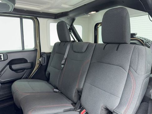 Used 2025 Jeep Wrangler Unlimited Rubicon image 42