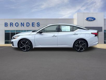 Used 2023 Nissan Altima 2.5 SR w/ SR Premium Package