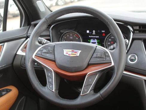 Used 2024 Cadillac XT5 Premium Luxury w/ Technology Package FWD image 21