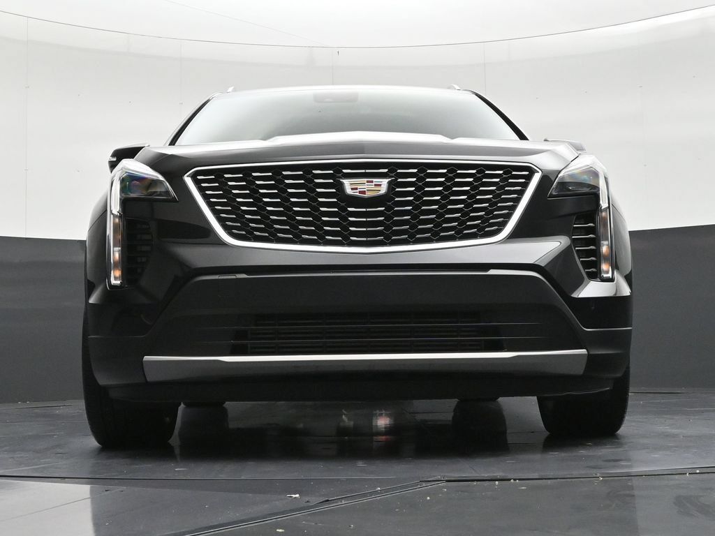 Used 2023 Cadillac XT4 Premium Luxury FWD image 27