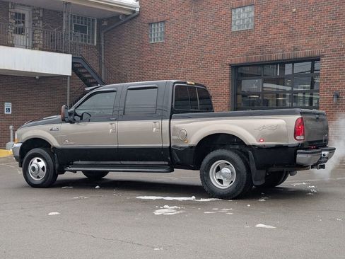 Used 2004 Ford F350 Lariat AWD/4WD image 7